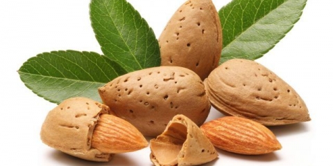 Kako brzo oguliti i oljuštiti bademe